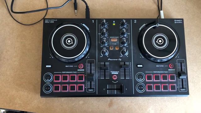 Pioneer DDJ-200 Review! Is it worth buying? Is it a decent controller? смотреть онлайн