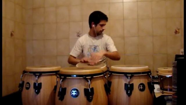 Congas over "Som Bossa" смотреть онлайн