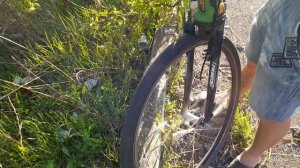 Велосипед с болгаркой. Болгарка на велосипед. Электровелосипед. Аккумуляторная болгарка.