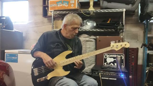"Squier Paranormal Jazz Bass ' 54" - My Thoughts смотреть онлайн