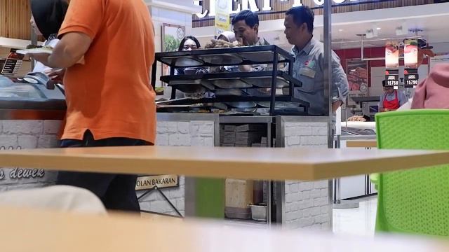 BAGAIMANA SUASANA TRANSMART MALANG SAAT MENJELANG BUKA PUASA? NGABUBURIT!
