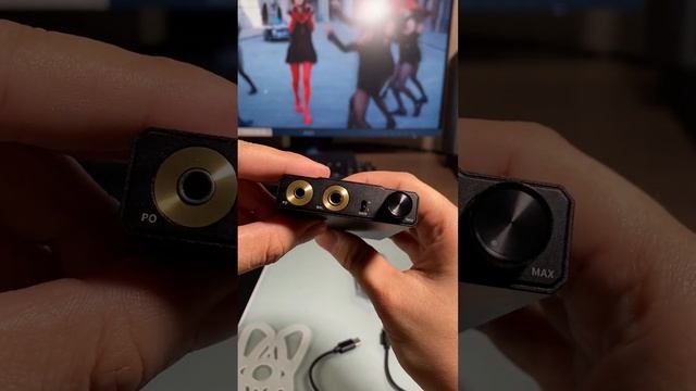 Unbox và trên tay nhanh FiiO Q11, DAC/AMP có thiết kế hở mạch смотреть онлайн