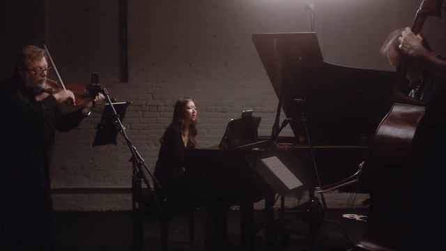 Gregg August Trio for Violin, Piano and Bass (with acknowledgements to Yambú, Guaguanco and Abakua) смотреть онлайн