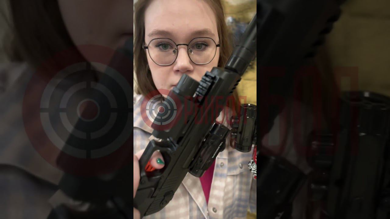 Автомат или пистолет? #орбибол #автомат #бластер #орбиз #пистолет смотреть онлайн