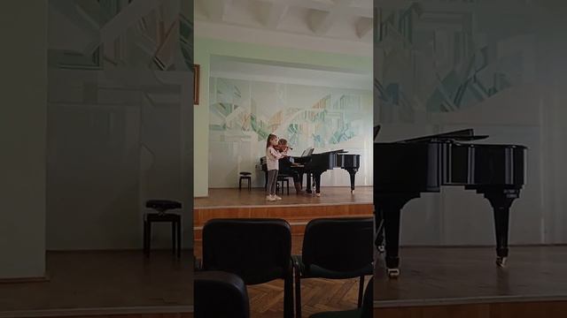 Concerto in A minor part one Domika Palamarchuk/ Концерт ля мінор перша частина Домніка Паламарчук смотреть онлайн