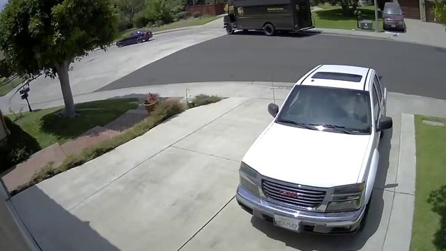 Миниатюрная камера Hikvision DS-2CD6412FWD-30 (8m) смотреть онлайн