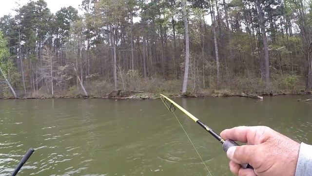 Crappie Fishing With The 2.5"Mag Slab Tail! смотреть онлайн