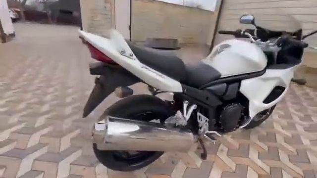 Suzuki Bandit 1250F смотреть онлайн