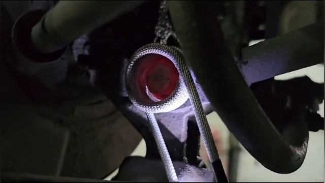 ⚠️Прикипевший Болт в Сайлентблоке ❓⚠️Один из способов решения проблемы.??? смотреть онлайн