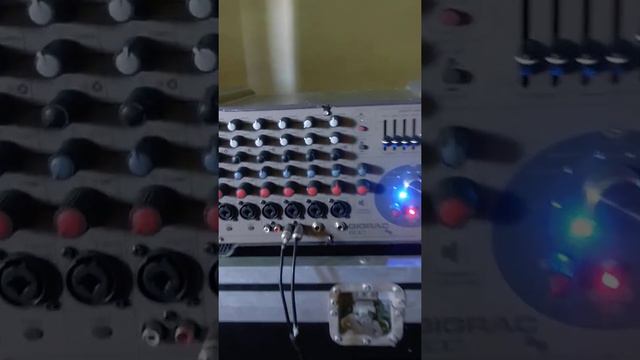 Soundcraft Gigrac 600 & peavey impulse 100 смотреть онлайн