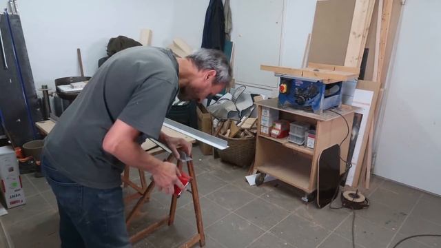 Small Cargo Trailer DIY Camper Conversion / Kleiner Kofferanhänger wird zum Wohnwagen PART 1/3 смотреть онлайн