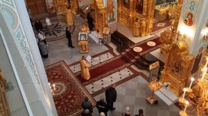 Чтение Апостола на Литургии.