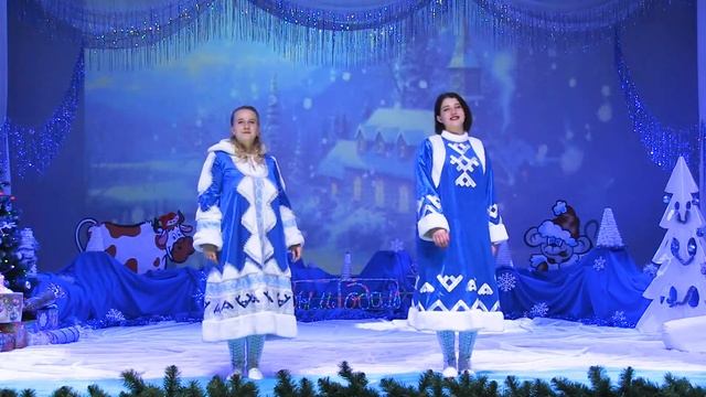 Юля и Алина - Потолок ледяной смотреть онлайн