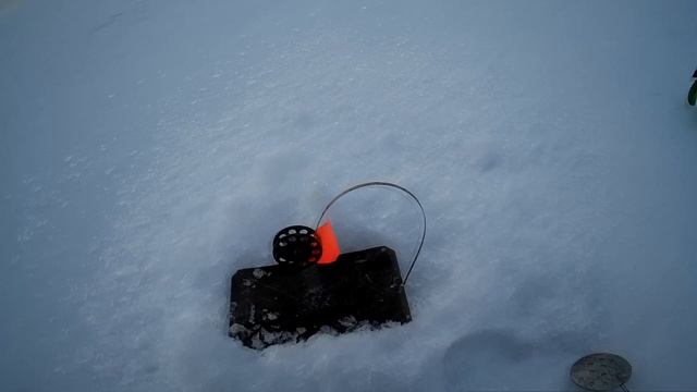 РЫБАЛКА В ГЛУХОЗИМЬЕ. СЛАБЫЙ КЛЁВ НА КАРЬЕРЕ. смотреть онлайн