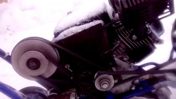 крот в роли снегоуборщика  самодельный ))