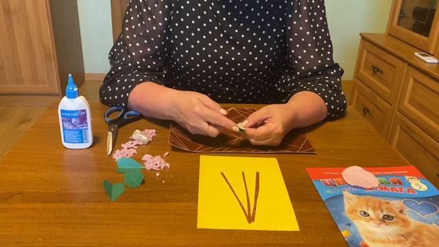 Занятие 14. Поделка с ребёнком "Аппликация Сирень" смотреть онлайн