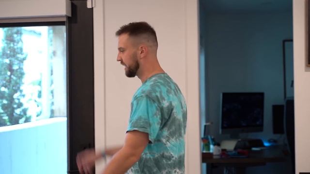Extroverts vs Introverts Post-Pandemic смотреть онлайн