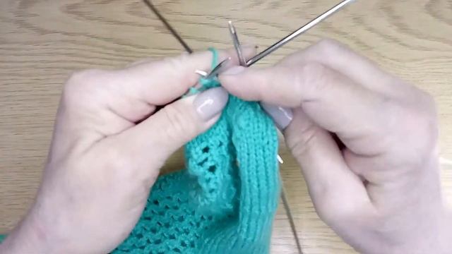 Как вязать ленточный мысок в носках. How to knit a toe for knitted socks. смотреть онлайн
