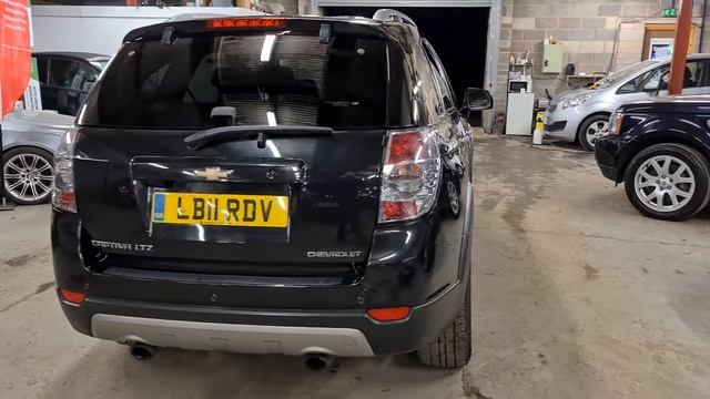 2011 Chevrolet Captiva 2.2 VCDi LTZ 5dr (7 Seats) смотреть онлайн