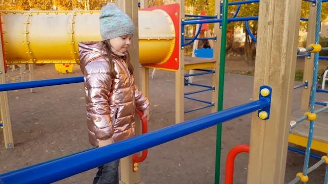 LIFE VLOG: Наше Утро/ Делаю Массаж Лица/ Весело Играем на Детской Площадке