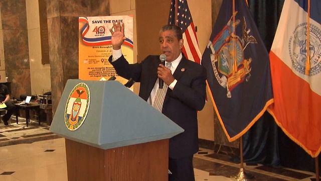 Encuentro con Vanessa Gibson Pdte del Bronx invita a participar Gran parada Dominicana NY, C. OLIVO смотреть онлайн