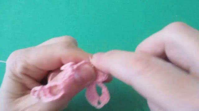 КРАСИВАЯ ОВАЛЬНАЯ САЛФЕТКА КРЮЧКОМ. ЧАСТЬ 1 смотреть онлайн