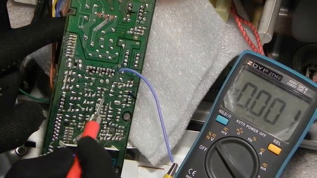 Микроволновка Samsung ремонт, MS23F301, не греет. Microwave Samsung repair, MS23F301, does not heat смотреть онлайн