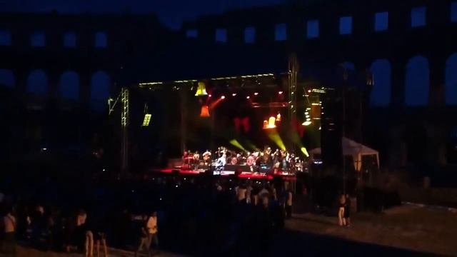 Zucchero - Il Suono Della Domenica (Pula, Arena, 18.06.2011)