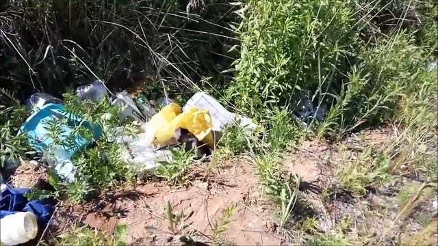 Мусор в лесу смотреть онлайн