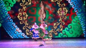 Татарский танец (шуточный). Радуют девочки из Ильина-Поляна. Видео Хайбуллина Василия