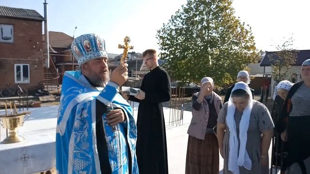 Закладка первых кирпичей Свято-Покровского храма г.Апшеронска 12.10.2020г. смотреть онлайн