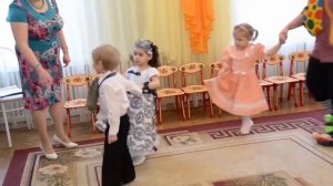 Танец "Танцевальная обучалочка" . Постановка, музыка Евтодьева А.А. Танец к утреннику "8-Марта".