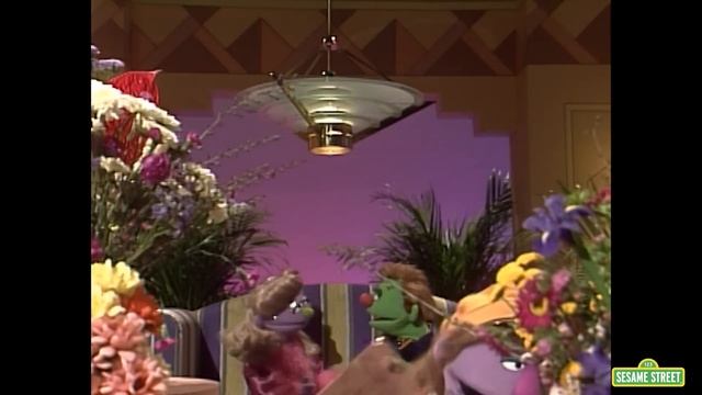 The Worm Winter Games | Sesame Street Full Episode смотреть онлайн