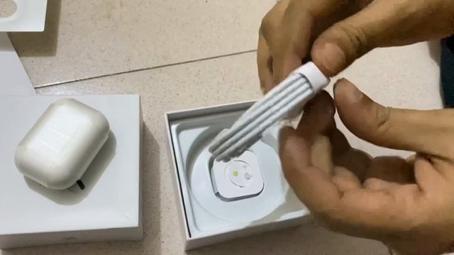 Unboxing Apple AirPods Pro смотреть онлайн