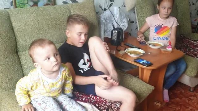 Домашний ВЛОГ//все идем в баню//убираюсь,до приезда детей смотреть онлайн
