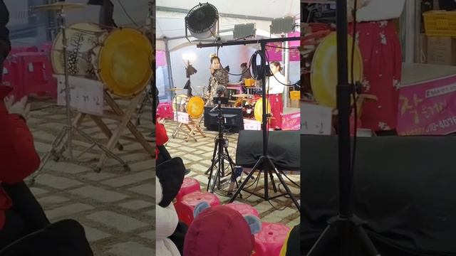 Фестиваль сушеной хурмы (곶감 축제) смотреть онлайн