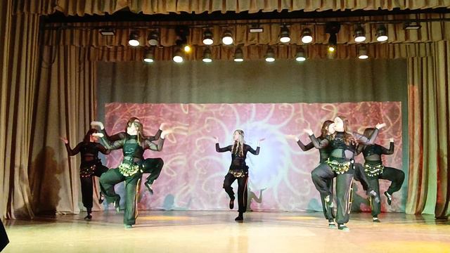 Восточный танец - хореографическая студия Огоньки смотреть онлайн