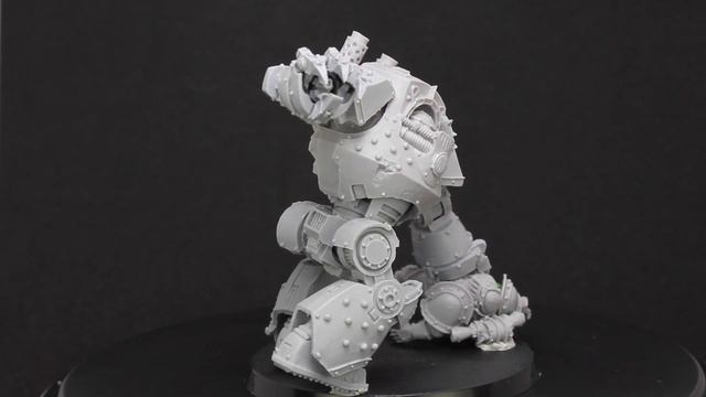 World Eaters Contemptor Dreadnaught Pummeling a Loyalist Marine смотреть онлайн