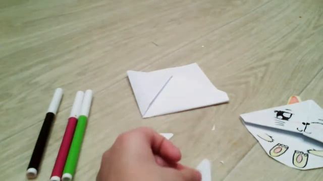 Как сделать из бумаги закладку для книги? смотреть онлайн