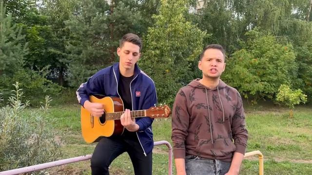ОЧЕНЬ КРАСИВАЯ ПЕСНЯ ПОД ГИТАРУ! Люди аплодировали парням с балконов! смотреть онлайн