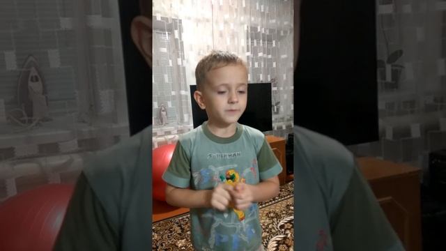 Матвей про меню в садике смотреть онлайн