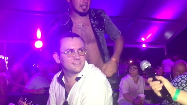 Как и кто отдыхал на вип—зоне фестиваля смотреть онлайн