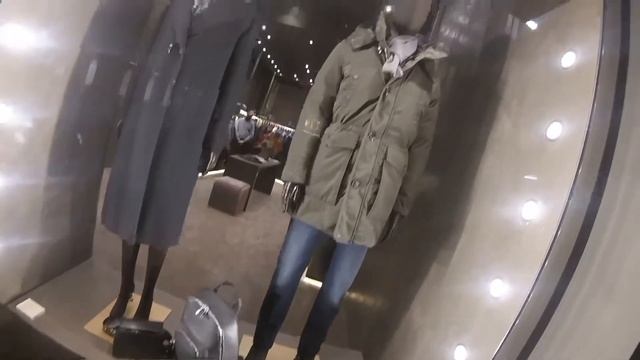 Via Montenapoleone  Milano | Versace Shop 103