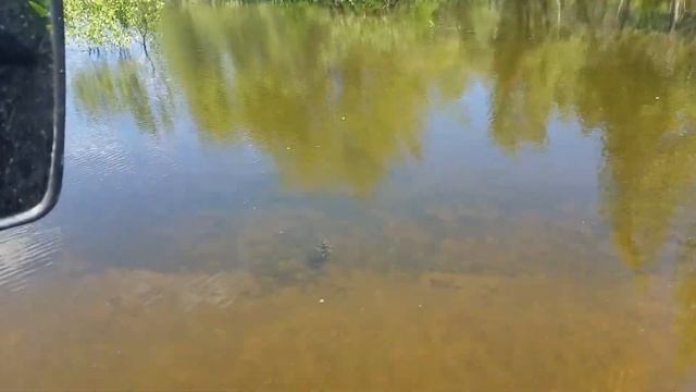 Урал буксирует Lada 4x4 смотреть онлайн