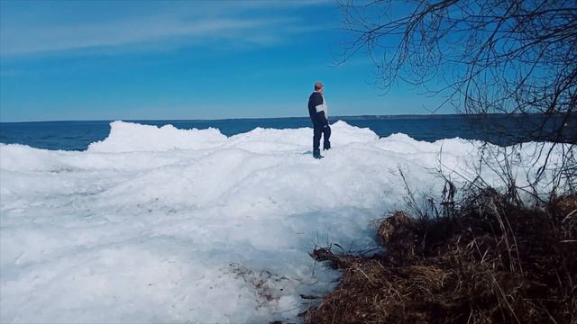 Ледяные торосы на озере Плещеево смотреть онлайн