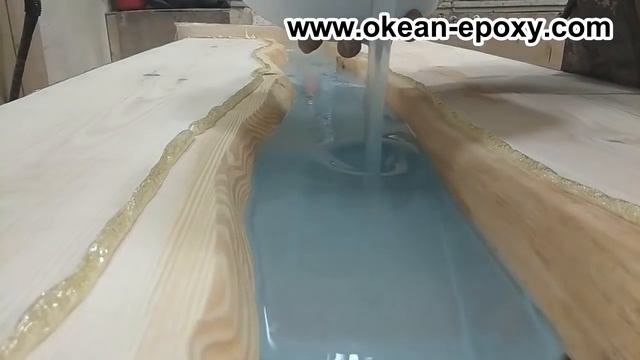 Заливка эпоксидки ОКЕАН pro в стол реку смотреть онлайн