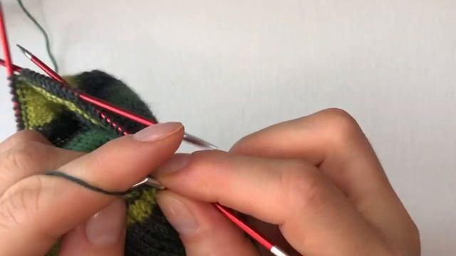 Самые простые носки спицами смотреть онлайн