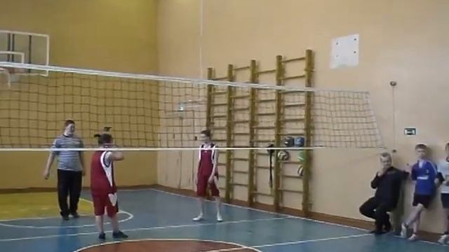 Волейбол, 13.03.13 г, 8 и 11 классы. смотреть онлайн