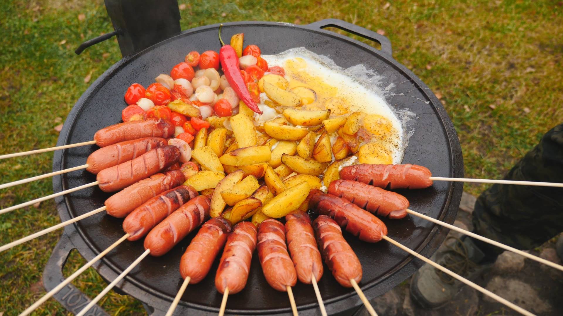 СЕНЯ В ДЕЛЕ