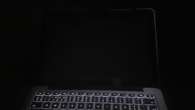 Macbook Pro Early 2015 Retina Flickering